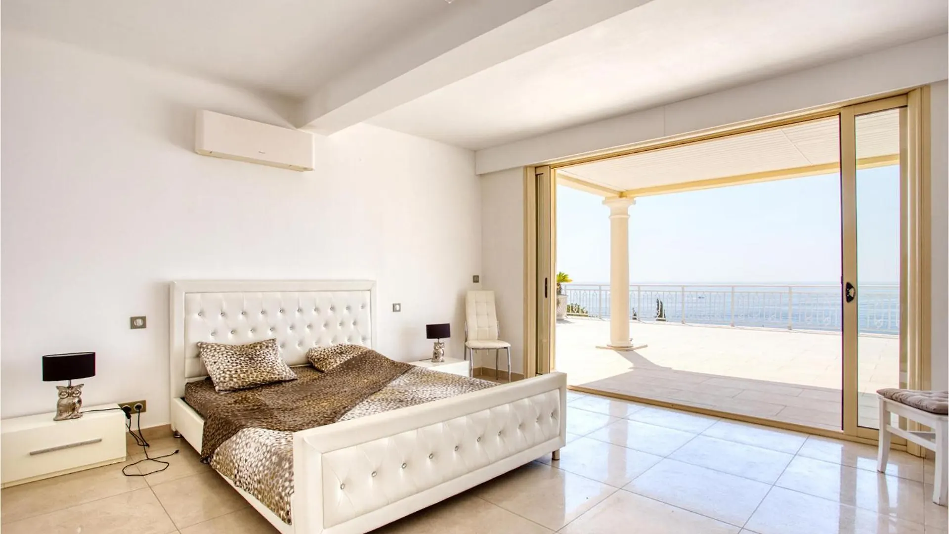 Beautiful Home In Les Issambres Feriehus