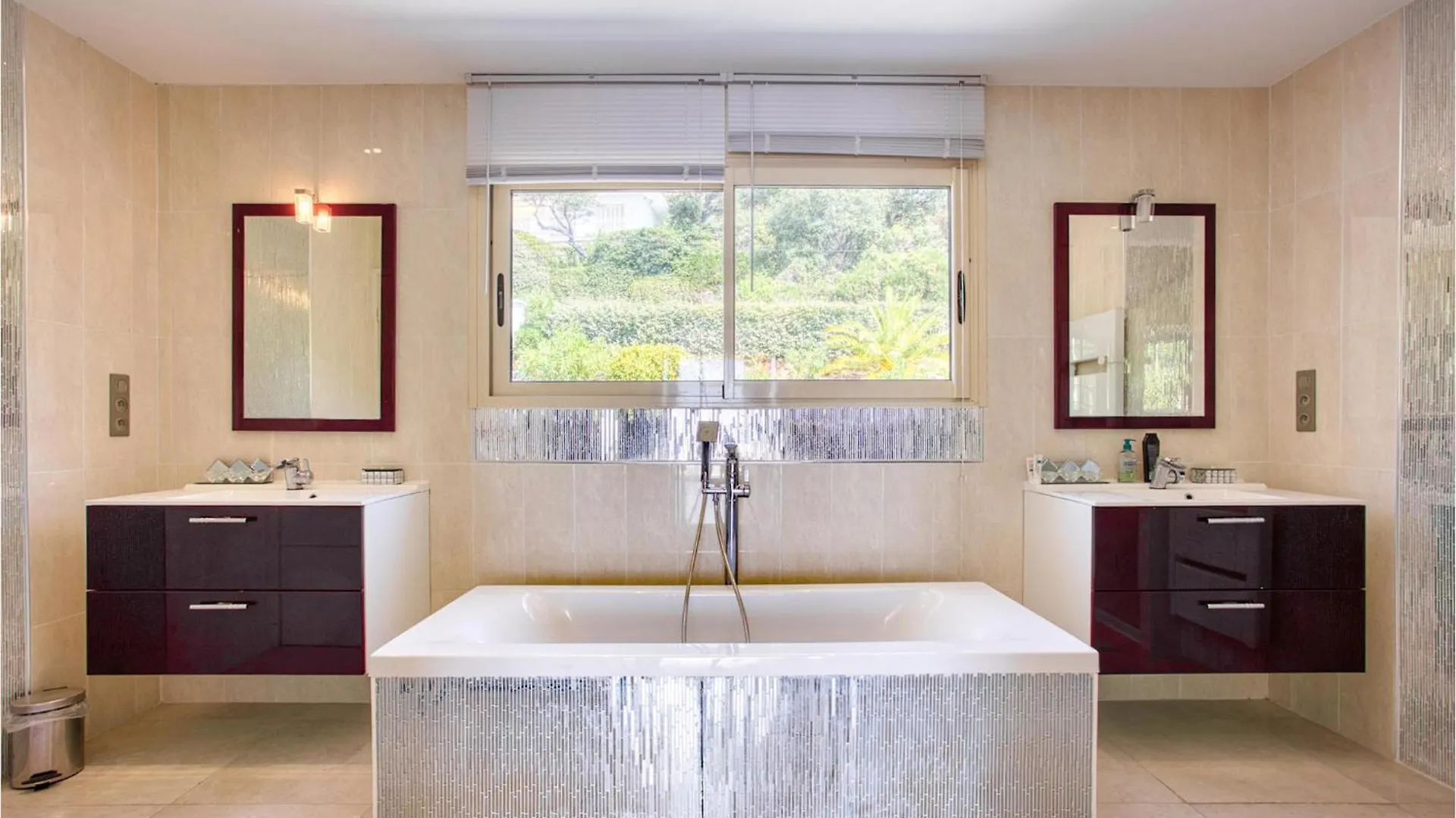 Beautiful Home In Les Issambres 0*,  Francia