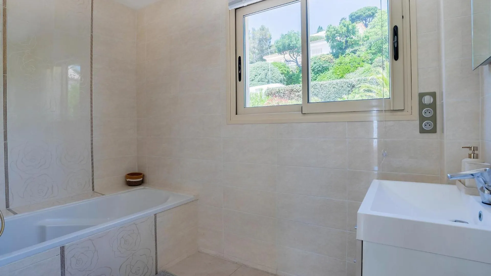 Casa vacanze Beautiful Home In Les Issambres