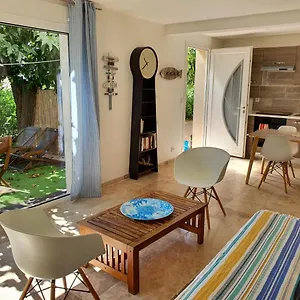 Reva Apartment