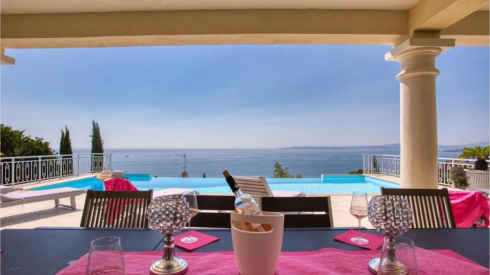 Beautiful Home In Les Issambres 0*,