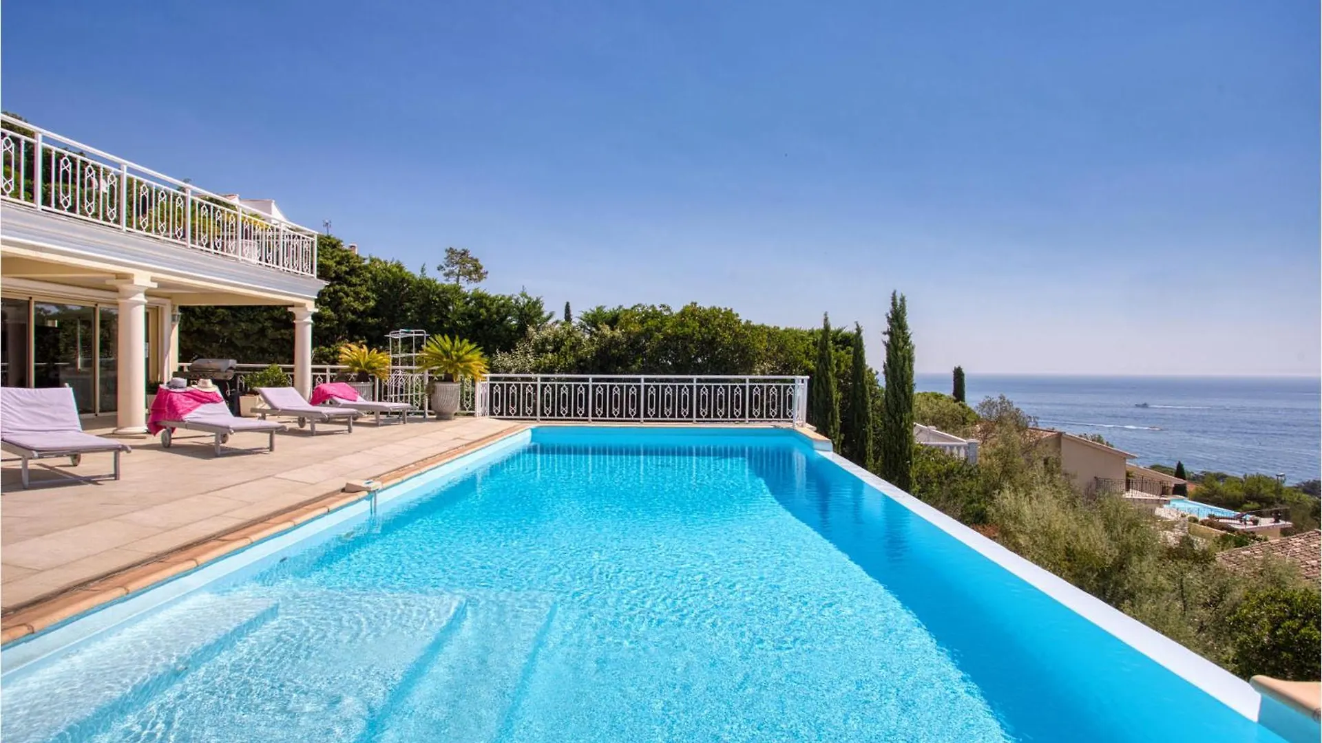 Beautiful Home In Les Issambres Holiday home